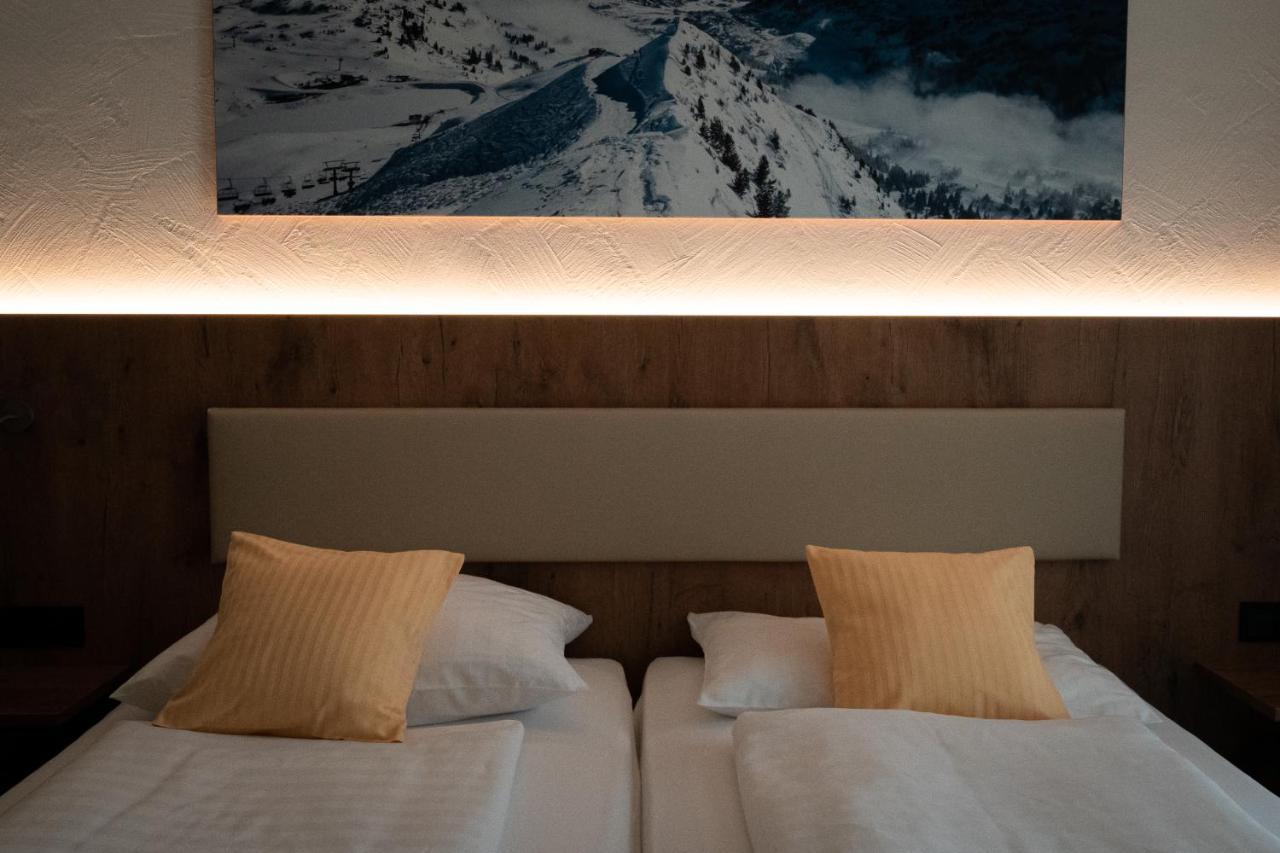 Hotel Wagner โอเบอร์เทาเอิร์น ภายนอก รูปภาพ