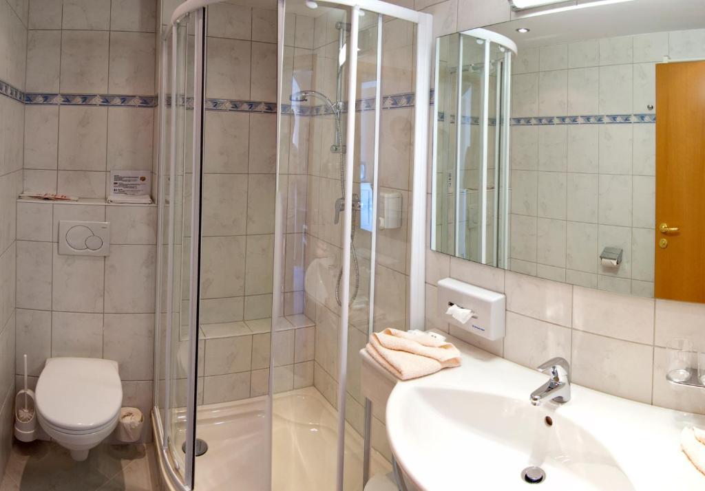 Hotel Wagner โอเบอร์เทาเอิร์น ภายนอก รูปภาพ