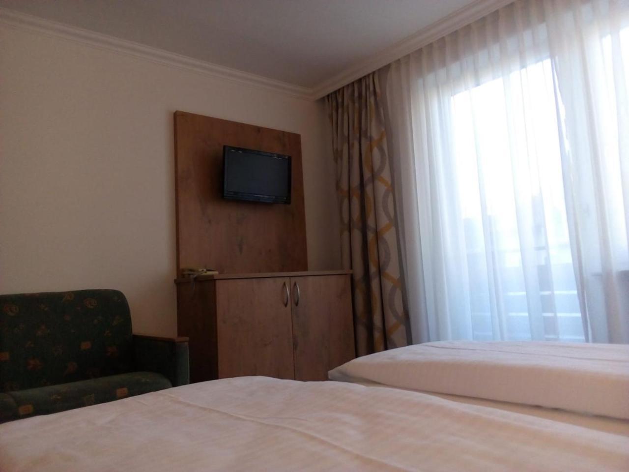 Hotel Wagner โอเบอร์เทาเอิร์น ภายนอก รูปภาพ