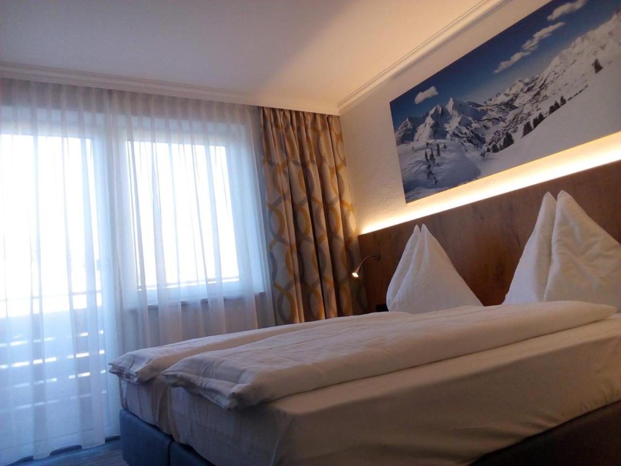 Hotel Wagner โอเบอร์เทาเอิร์น ภายนอก รูปภาพ
